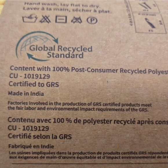 LION BRAND YARNS RE-SPUN QUICK N THICK YARN Sunshine Yellow - Picture 7 of 11